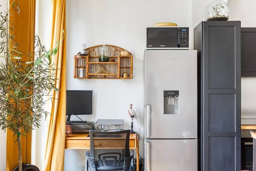 Superbe Appartement Au Coeur De Paris - Marais contacts